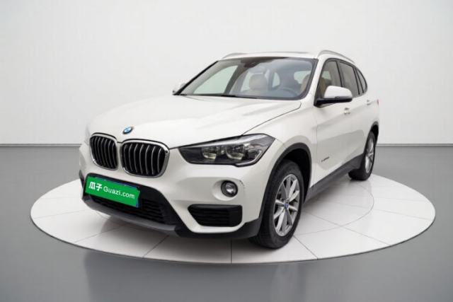 Ojetý BMW X1 2016 sDrive18Li Fashion Model