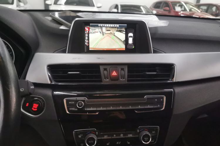 Used BMW X1 2016 sDrive18Li Premium Edition Audio And AC Panel