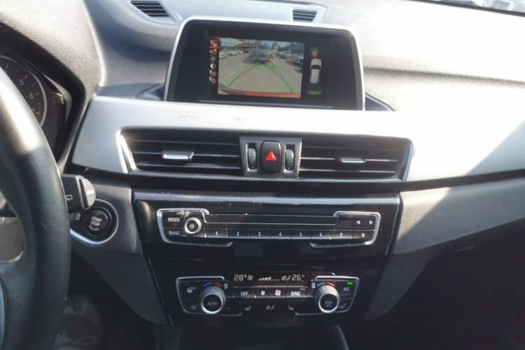 Used BMW X1 2016 sDrive18Li Premium Edition Audio And AC Panel