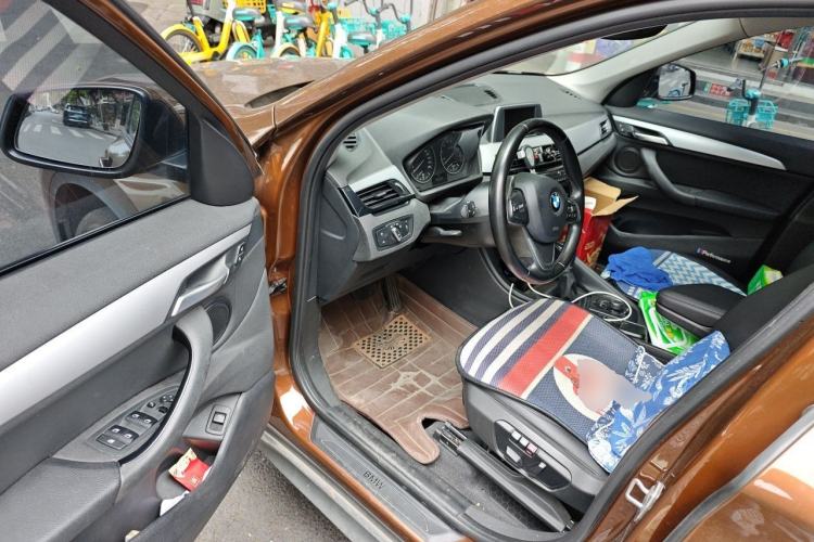Used BMW X1 2016 sDrive18Li Premium Edition Driver Seat