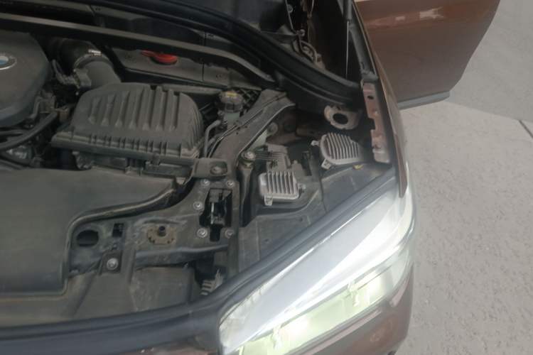 Used BMW X1 2016 sDrive20Li Luxury Model Engine Bay Left