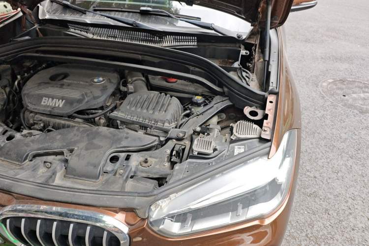 Used BMW X1 2016 sDrive18Li Premium Edition Engine Bay Left