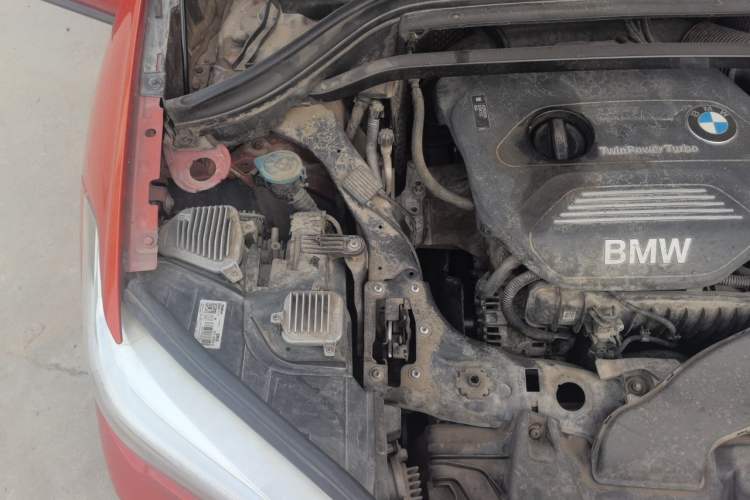 Used BMW X1 2016 sDrive18Li Premium Edition Engine Bay Right
