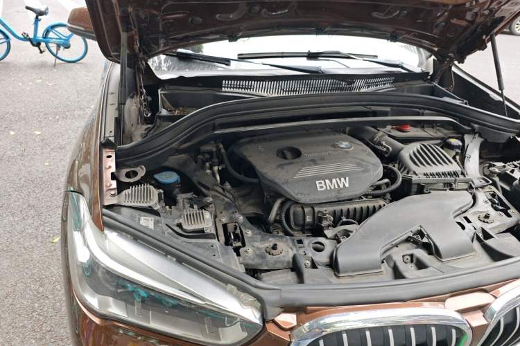 Used BMW X1 2016 sDrive18Li Premium Edition Engine Bay Right