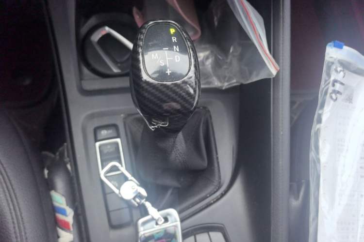 Used BMW X1 2016 sDrive18Li Premium Edition Gear Lever