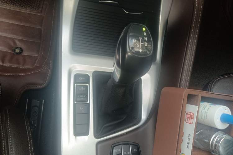Used BMW X1 2016 sDrive20Li Luxury Model Gear Lever