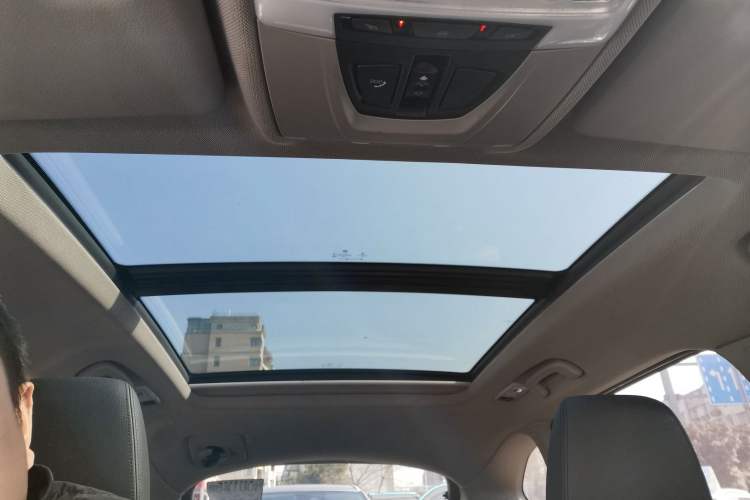 Used BMW X1 2016 sDrive18Li Premium Edition Headliner