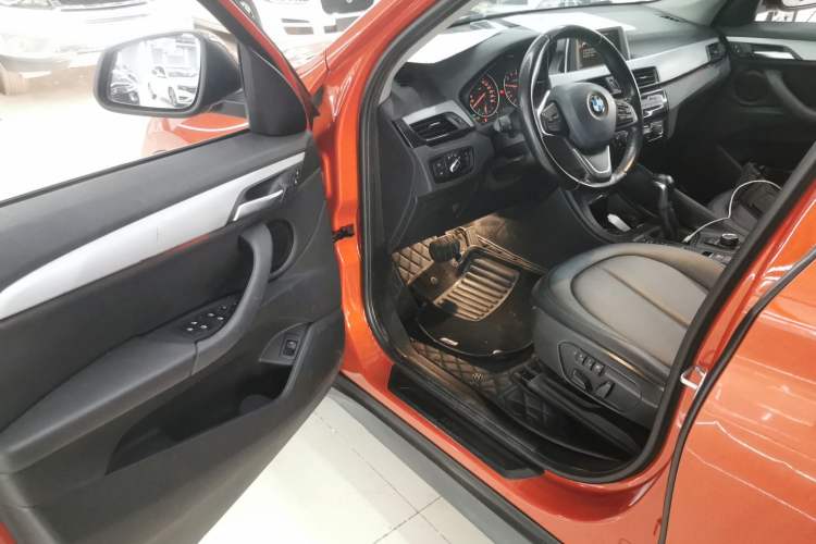 Used BMW X1 2016 sDrive18Li Premium Edition Interior 3