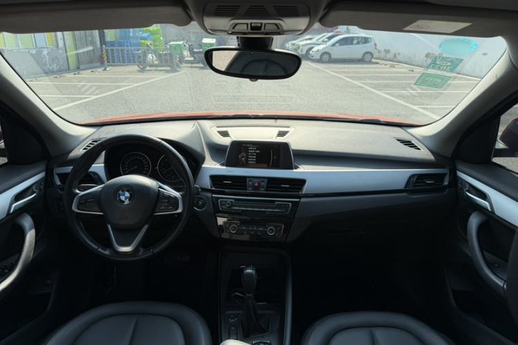 Used BMW X1 2016 sDrive18Li Premium Edition Interior 9