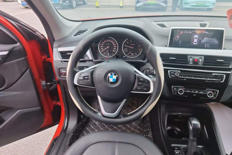 Used BMW X1 2016 sDrive18Li Fashion Model Steering Wheel