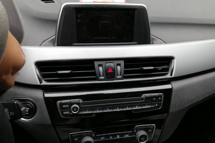 Used BMW X1 2018 sDrive20Li Leading Model Audio And AC Panel