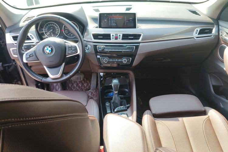 Used BMW X1 2018 sDrive18Li Luxury Model Center Console