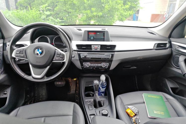 Used BMW X1 2018 sDrive20Li Leading Model Center Console