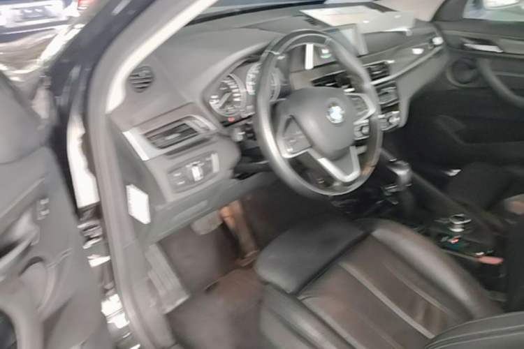 Used BMW X1 2018 xDrive20Li Luxury Edition Driver Seat