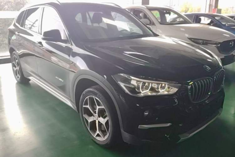 Used BMW X1 2018 xDrive20Li Luxury Edition Front Right 45 Deg