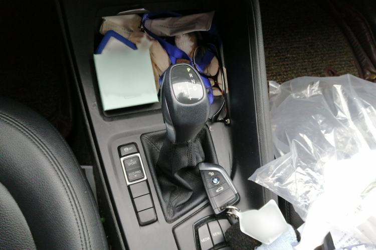 Used BMW X1 2018 sDrive20Li Leading Model Gear Lever