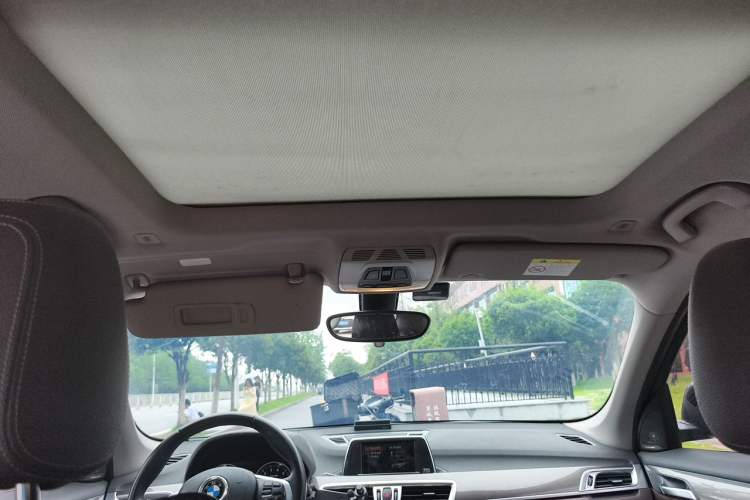 Used BMW X1 2018 sDrive18Li Luxury Model Headliner