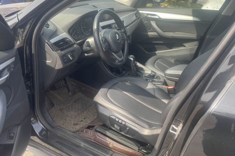 Used BMW X1 2018 sDrive20Li Leading Model Interior 3
