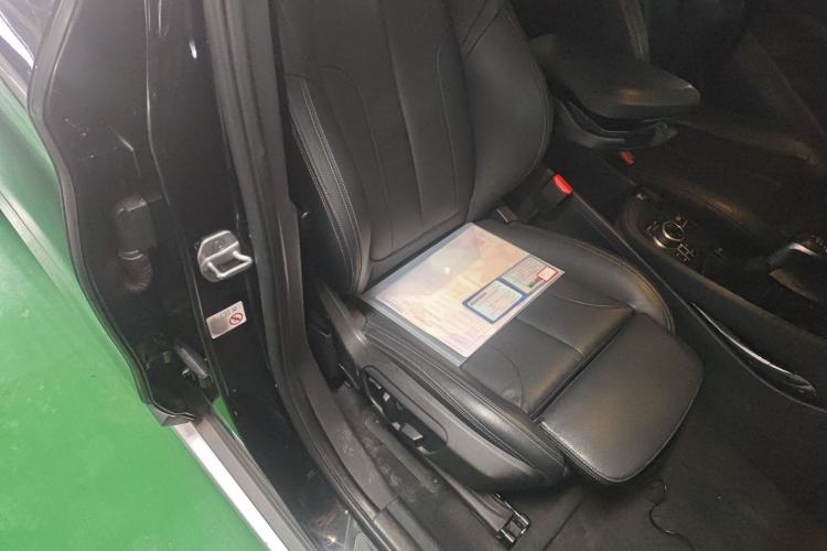 Used BMW X1 2018 xDrive20Li Luxury Edition Right Front Seat