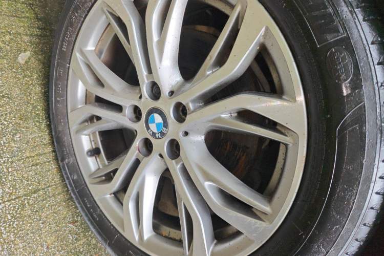 Used BMW X1 2018 sDrive20Li Leading Model Right Front Wheel Hub