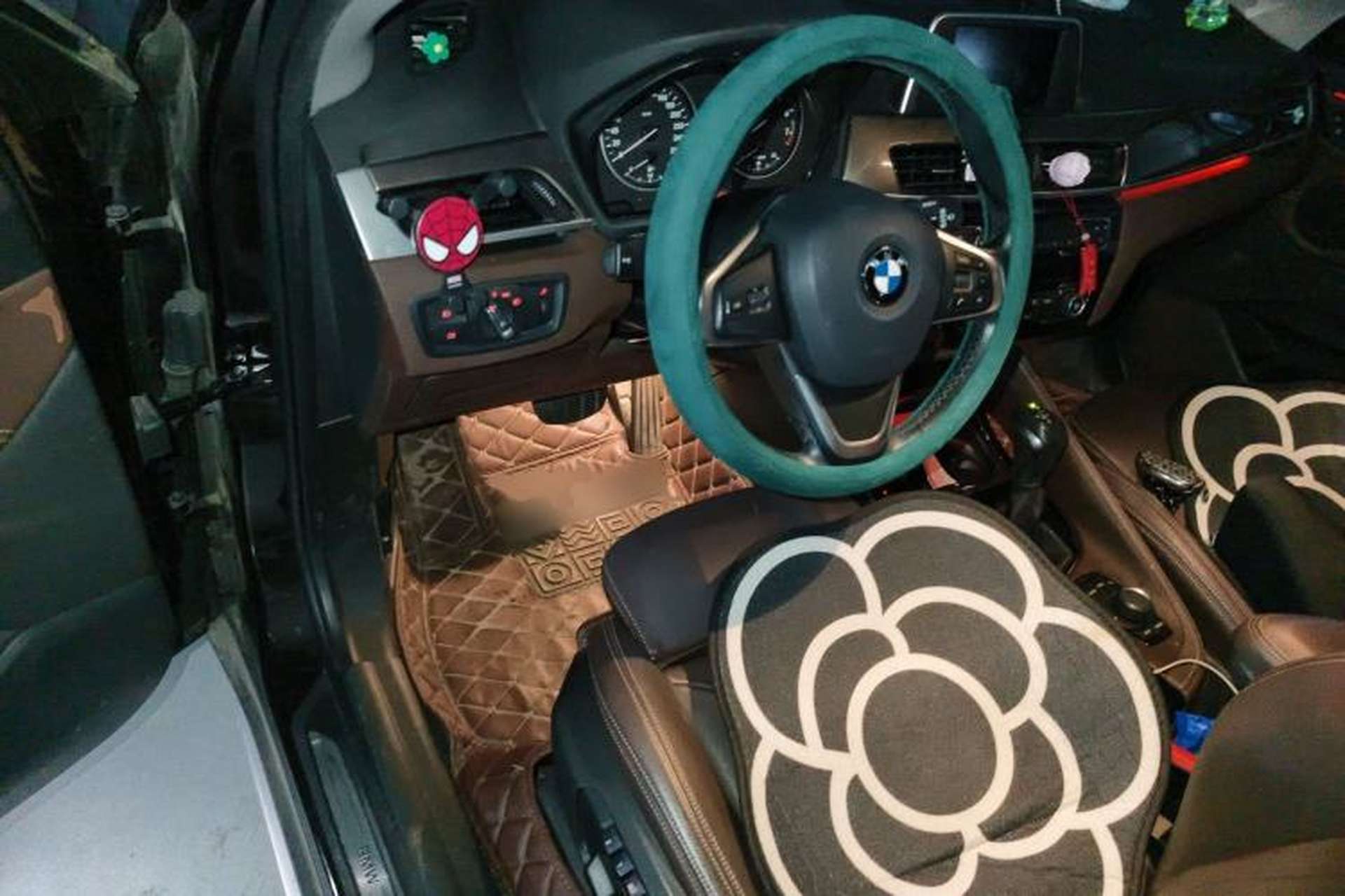 Used BMW X1 2018 sDrive18Li Luxury Model Steering Wheel