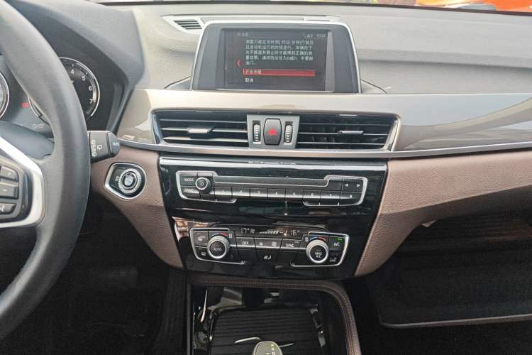 Used BMW X1 2018 sDrive18Li Luxury Model Audio And AC Panel