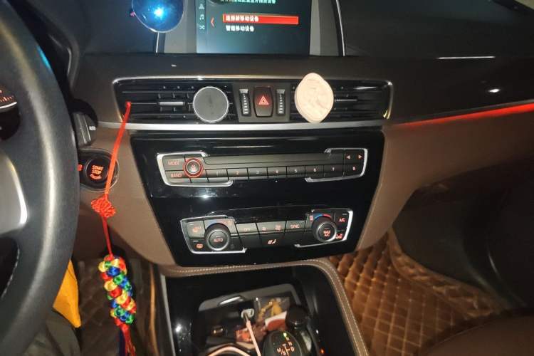 Used BMW X1 2018 sDrive18Li Luxury Model Audio And AC Panel