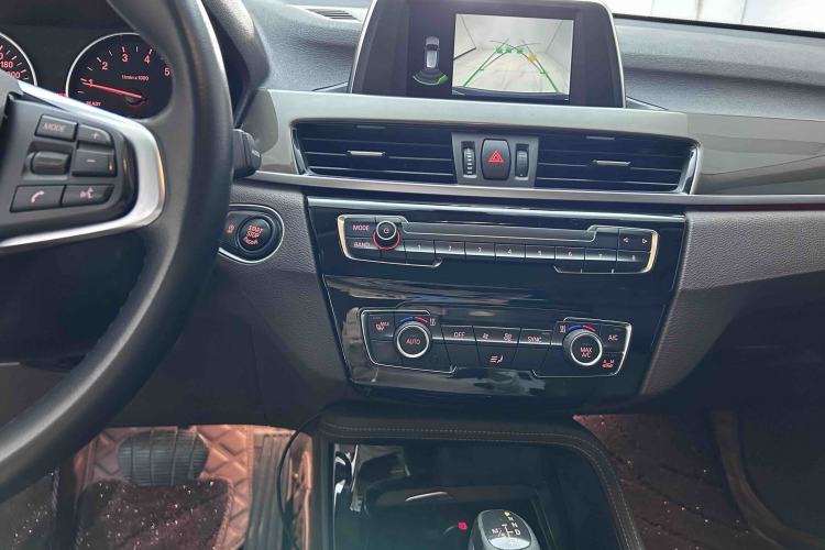 Used BMW X1 2018 sDrive18Li Luxury Model Audio And AC Panel