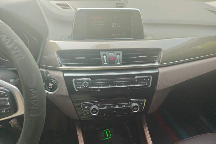 Used BMW X1 2018 sDrive18Li Luxury Model Audio And AC Panel