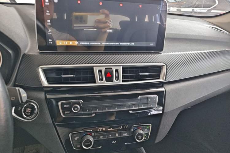 Used BMW X1 2018 sDrive20Li Leading Model Audio And AC Panel