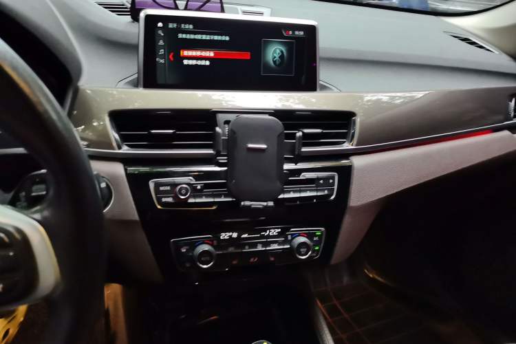 Used BMW X1 2018 xDrive20Li Luxury Model Audio And AC Panel