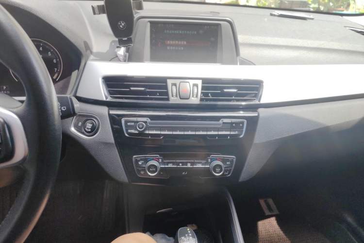 Used BMW X1 2018 sDrive20Li Leading Model Audio And AC Panel