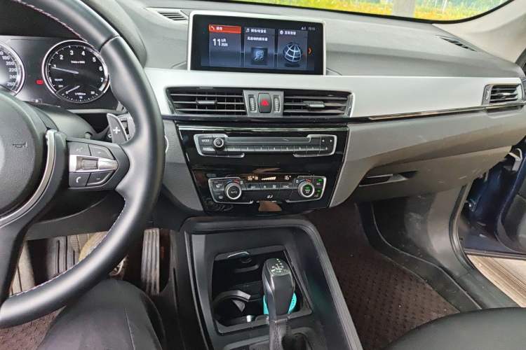 Used BMW X1 2018 sDrive20Li Leading Model Audio And AC Panel