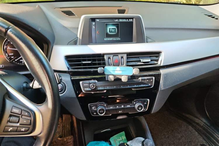 Used BMW X1 2018 sDrive20Li Leading Model Audio And AC Panel