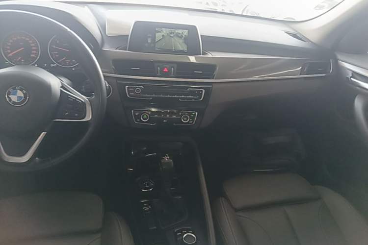 Used BMW X1 2018 sDrive18Li Luxury Model Audio And AC Panel