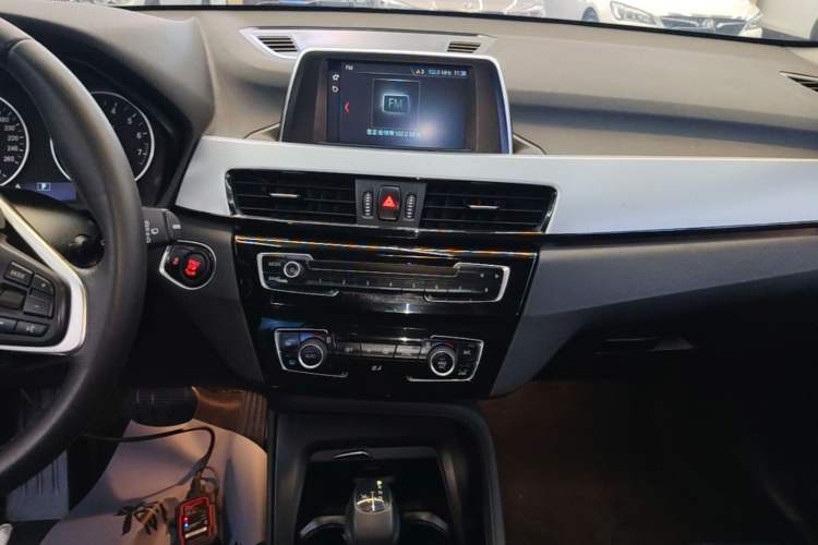 Used BMW X1 2018 sDrive20Li Leading Model Audio And AC Panel
