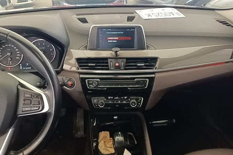 Used BMW X1 2018 sDrive18Li Luxury Model Audio And AC Panel