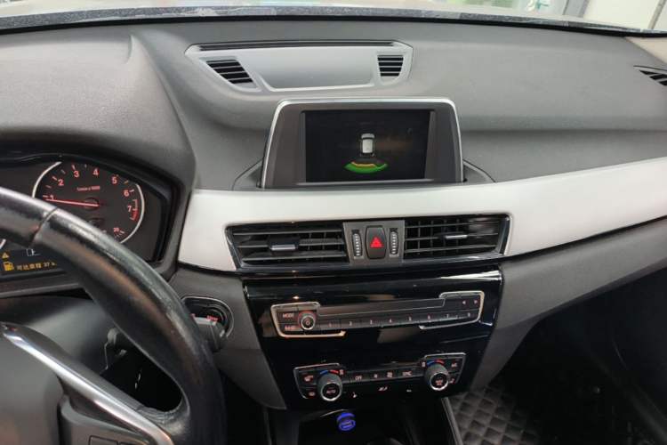 Used BMW X1 2018 sDrive18Li Fashion Model Audio And AC Panel