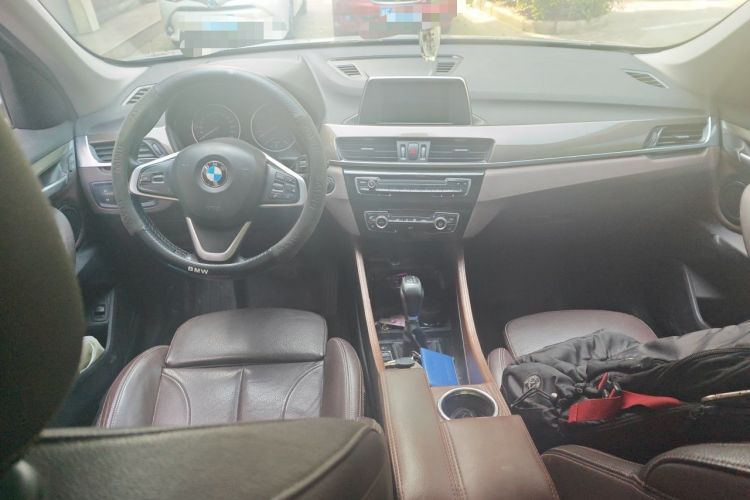 Used BMW X1 2018 sDrive18Li Luxury Model Center Console