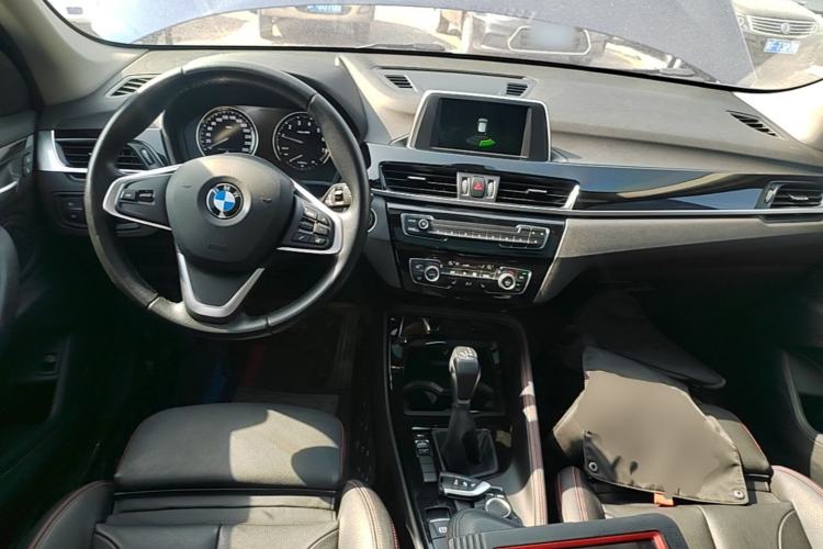 Used BMW X1 2018 sDrive18Li Luxury Model Center Console