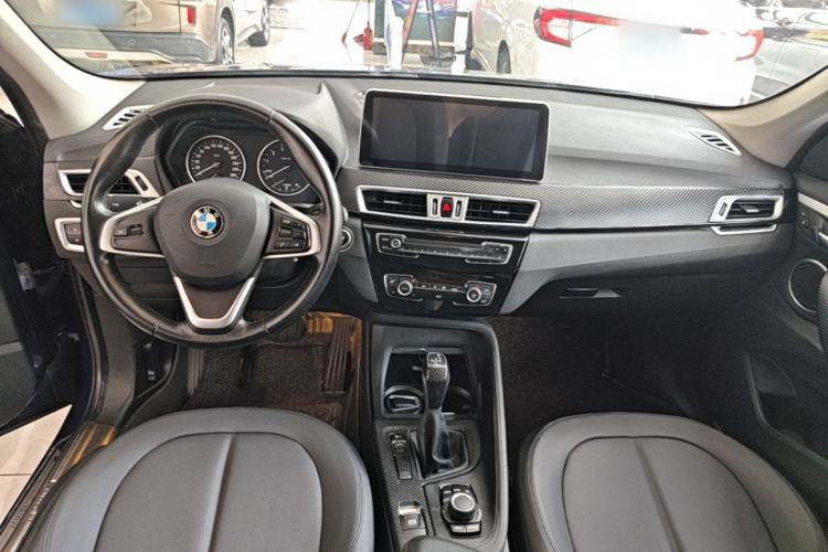 Used BMW X1 2018 sDrive20Li Leading Model Center Console