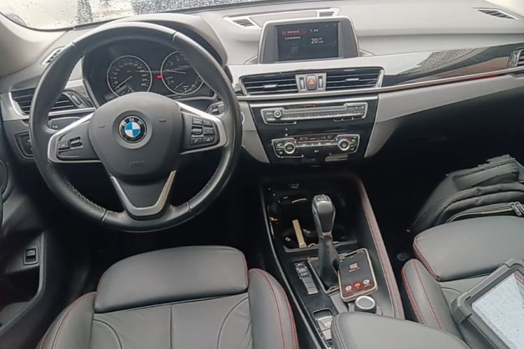 Used BMW X1 2018 sDrive18Li Luxury Model Center Console
