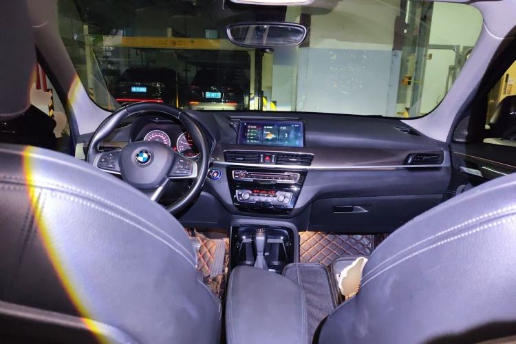 Used BMW X1 2018 xDrive20Li Luxury Model Center Console