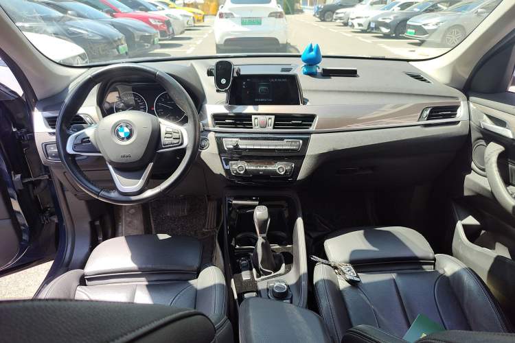 Used BMW X1 2018 sDrive18Li Luxury Model Center Console