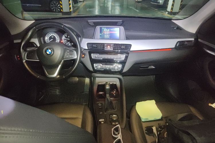 Used BMW X1 2018 sDrive20Li Leading Model Center Console