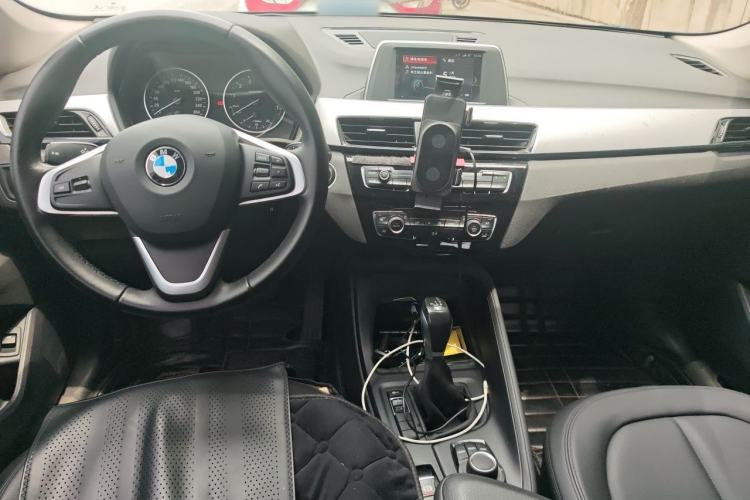 Used BMW X1 2018 sDrive20Li Leading Model Center Console