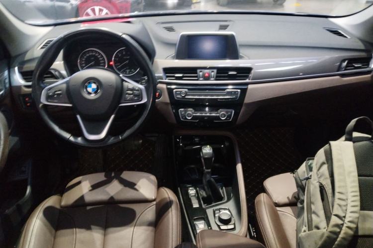 Used BMW X1 2018 sDrive18Li Luxury Model Center Console