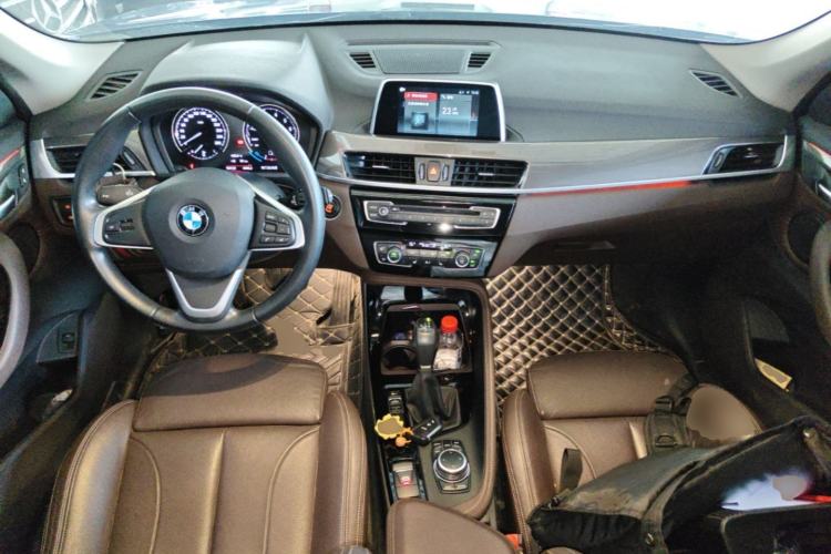 Used BMW X1 2018 xDrive20Li Luxury Edition Center Console