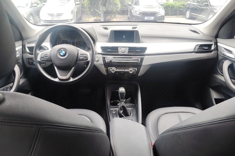 Used BMW X1 2018 sDrive18Li Fashion Model Center Console