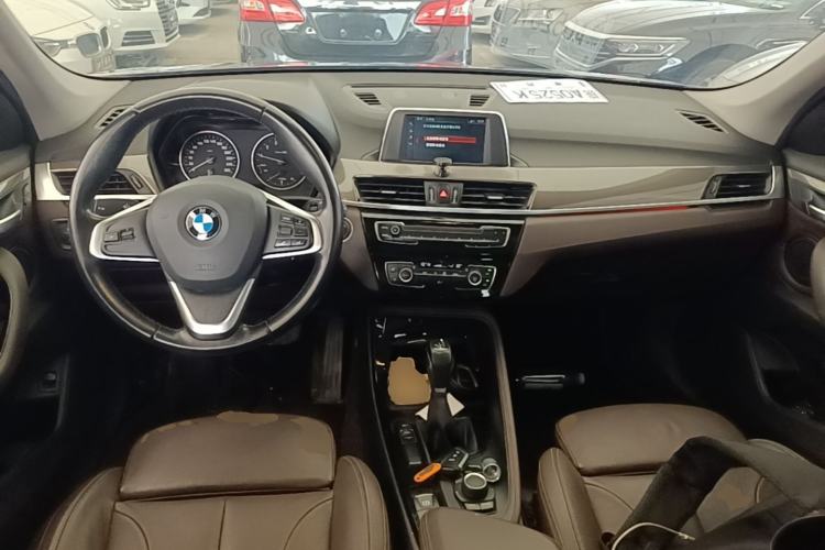 Used BMW X1 2018 sDrive18Li Luxury Model Center Console